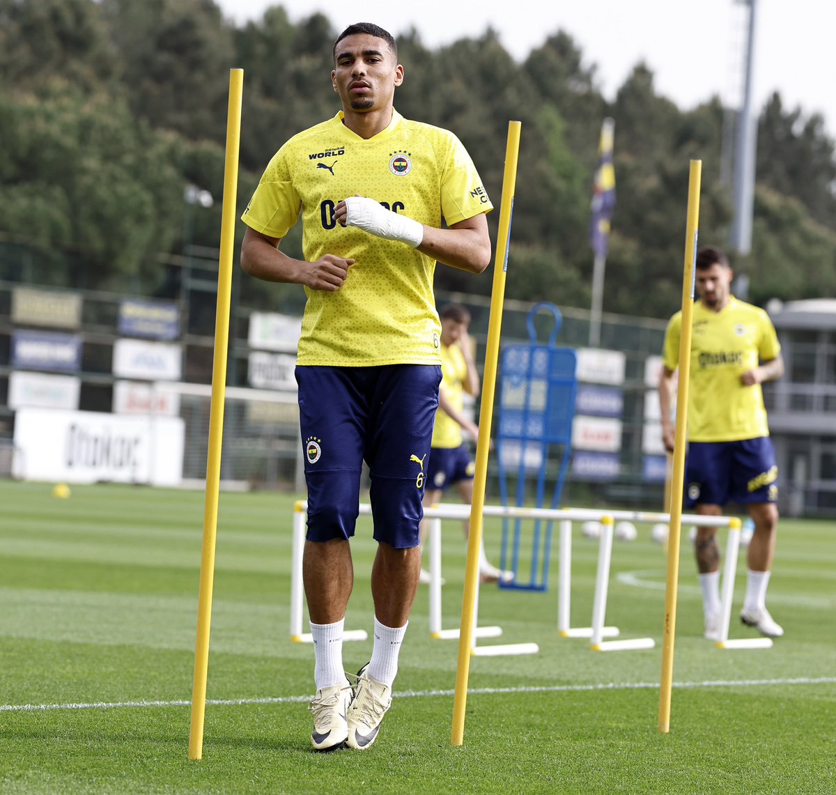 📸 Photos from today’s training.