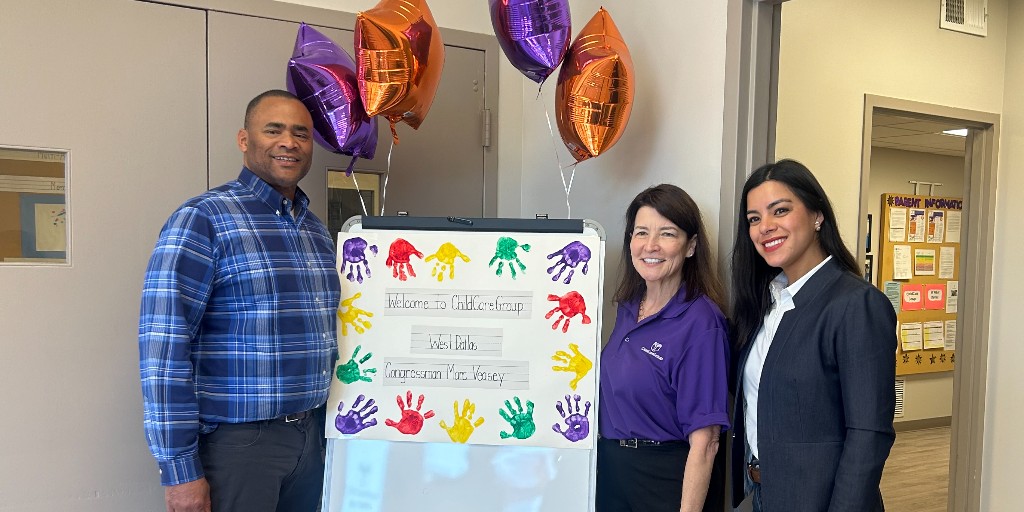 ChildCareGroup's tweet image. Thrilled to have Congressman @MarcVeasey join us at our West Dallas Early Childhood Learning Center! Thank you for your support of early childhood education and for spending the day with us! #MarcMeansBusiness #ChildCare #EarlyEd

@torimannes3 @racunatx