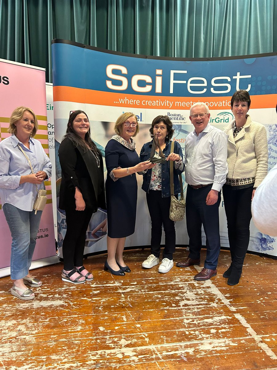 What a fantastic day today for #Scifest at TUS Athlone Campus. 🎉🎉Congrats to Best Project winner Michaela Gillooly from @glenamaddycs, Runner-up Fionn Campbell @moatecs and @olbathlone awarded Best School. #scifest2024 #scifest