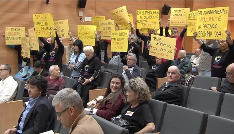 El PSC es nega a compensar els afectats pel decret que impedeix la transmissió de parades exteriors del mercat de Collblan

<a href="/nuriamarinlh/">Núria Marín/❤️</a> 
<a href="/ManuelDominLH/">Manuel Domínguez</a> 
<a href="/jaumegraells/">Jaume Graells</a> 
<a href="/soniaesplugas/">Sonia Esplugas</a> 
<a href="/CatalunyaMTP/">Catalunya Metropolitana</a>

lestacarevista.wordpress.com/2024/04/24/el-…