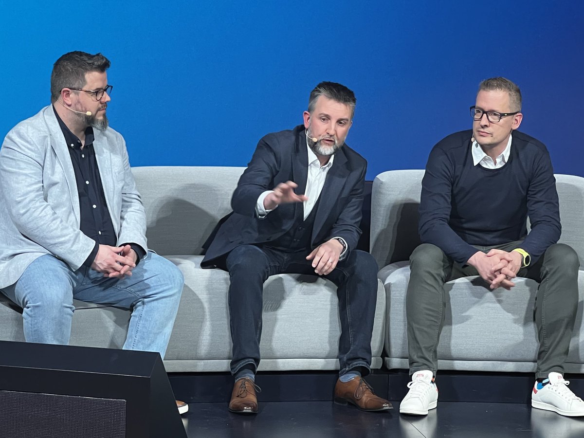 🔥 Exciting times at #HM24 showcasing the power of IT-OT Data Convergence as the fuel to drive growth opportunities. 
Panel with Scott Cairns, <a href="/Atos/">Atos</a> CTO, Ben Barker, Product Director, <a href="/ServiceNow/">ServiceNow</a> &amp; Stefan Foerschner, Head of Device Factory, Process Automation at <a href="/Siemens/">Siemens</a>