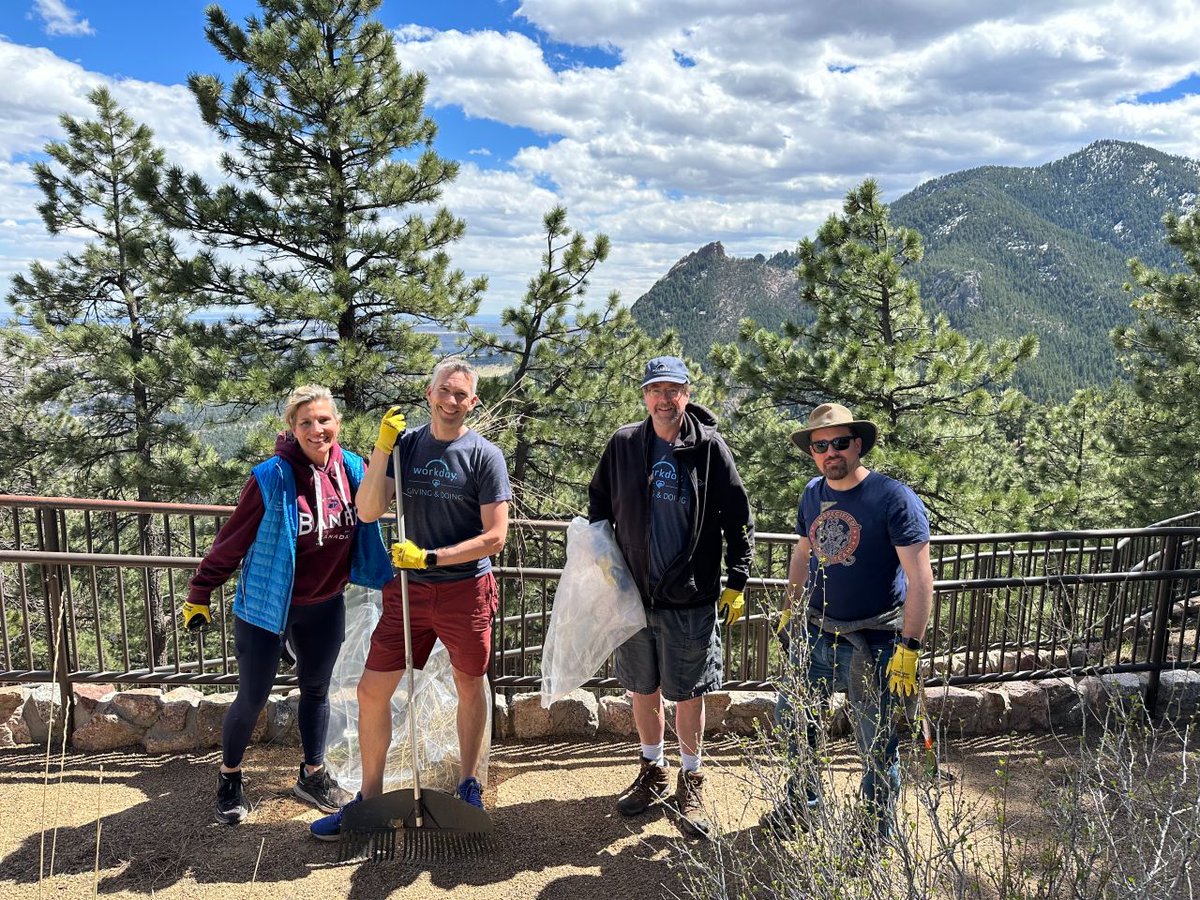 AlisonWalton_'s tweet photo. Thanks to our #Boulder Workmates and their dedication, we're proud to donate $5,000 from our Team Volunteer Funds to Leave No Trace, a non-profit promoting sustainability. 💪🌎
Together, we're making a positive impact! 🌿♻️ #WDAYLife #TeamWDAY https://t.co/NixHd1elEd