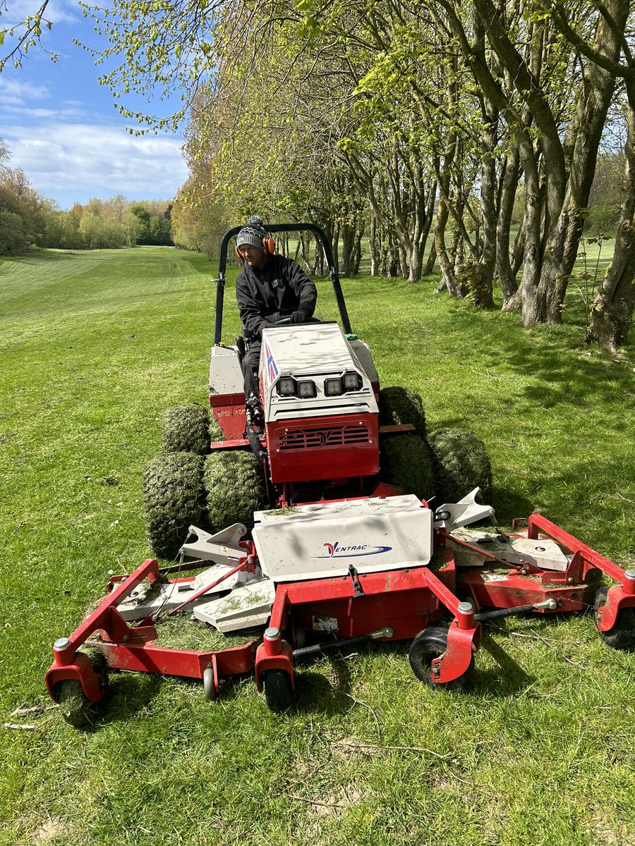 Slowly but surely drying out, team have been out cutting fairways and bits of rough today on the Ventrac machine! ⛳️🔥🌤️💪 #linkgolfuk #stanleypark #blackpool #golfers