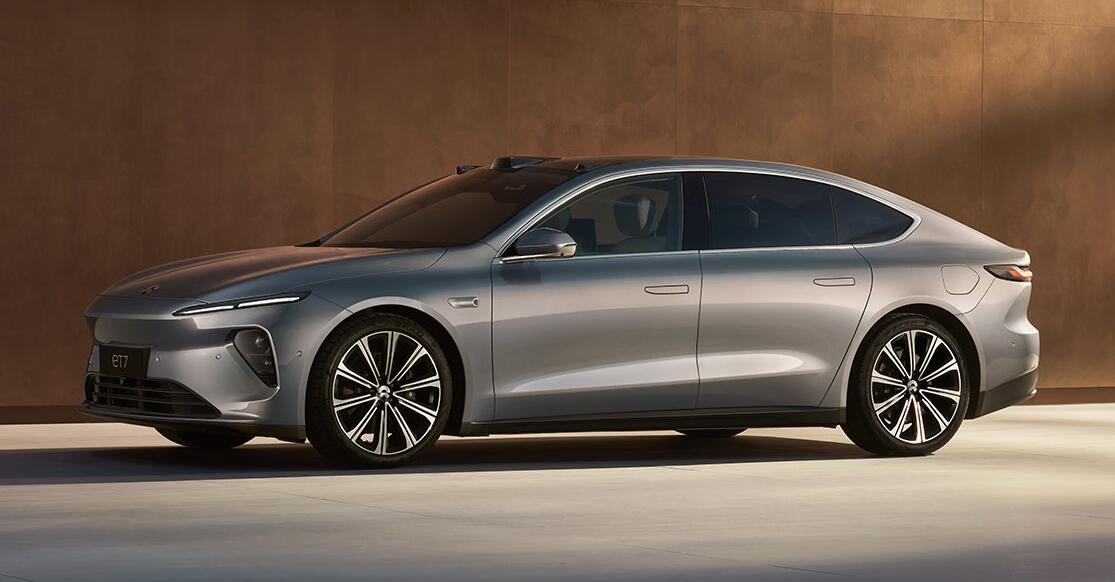 NioStrats's tweet photo. $NIO showcase at Beijing Autoshow
-2024 #NioET7 official launch @ #NIO media briefing
-all 2024 models, 2024 ES7 debuts w/ #ET7 & #ES7 deliveries beginning Apr30
-full-stack technology zone, 12 NIO achievements like NOMI GPT &smart cockpit technology
-batteryswap station https://t.co/xMUONeLdk5