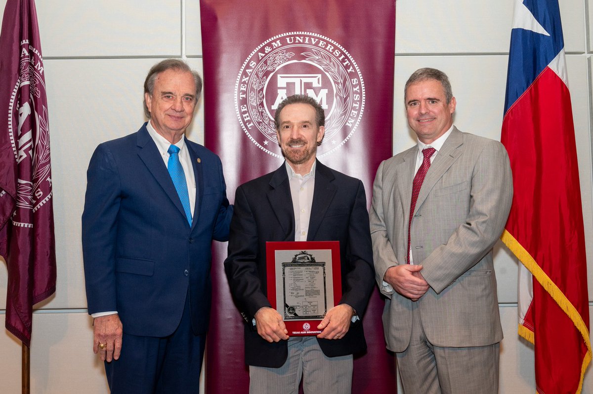 Texas A&M Innovation hosted the 2024 Patent & Chancellor’s Innovation Awards Luncheon last week at the Annenberg Presidential Conference Center! Our own #TAMUecen faculty and postdoctoral researchers have been issued a patent and received an award.