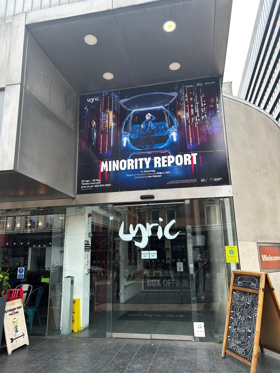 It's gala night for the company of Minority Report, who conclude their tour here at the Lyric. Break a leg to the entire cast and crew! 👏 You can catch Minority Report until 18 May. Tickets in our bio.