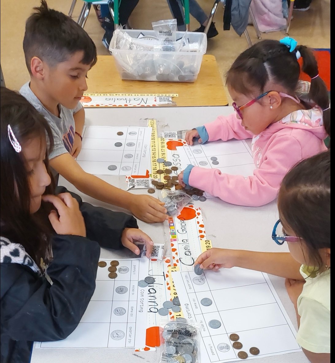 Kindergarten is ready to go shopping! 🛒 They had fun while learning all about identifying and counting coins!