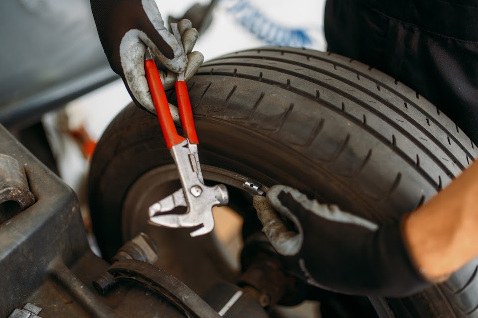 MissionTireSvc's tweet image. Do you need help with changing a flat tire? Mission Tire Service can take care of that! missiontireshayward.com #NewTireInstallation #HaywardTires #RimInstallation #WheelInstallation