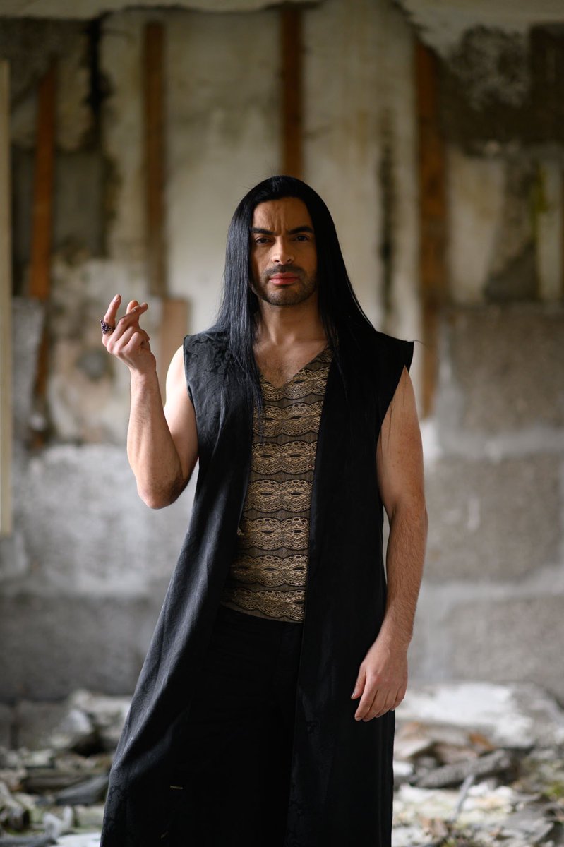If you could do anything you want with a finger snap, what would your super-power be? 🫰

#Myrath #Karma