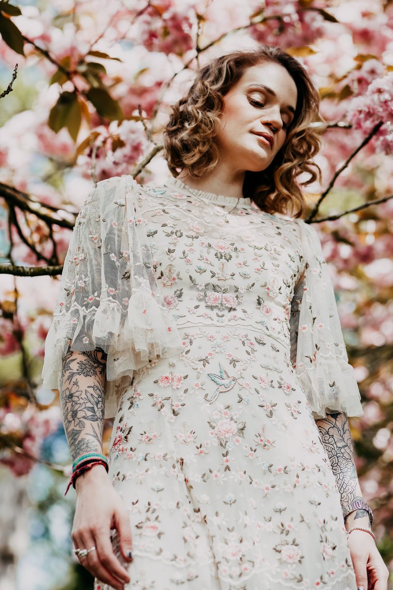 awildkateapprd's tweet photo. Hello I'm a photographer and I took these 👋

But srsly this is a shoot I am so freaking proud of and I wanna do editorial style shoots all the time 😭 https://t.co/FqPkkVprDp