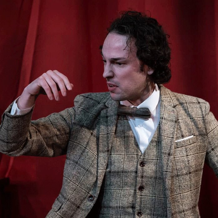 Such a lovely day in Bristol on Saturday seeing <a href="/DJHubball/">David Hubball</a> give a detailed and touching performance as Tesman in Hedda Gabler <a href="/tftheatres/">Tobacco Factory Theatres</a>