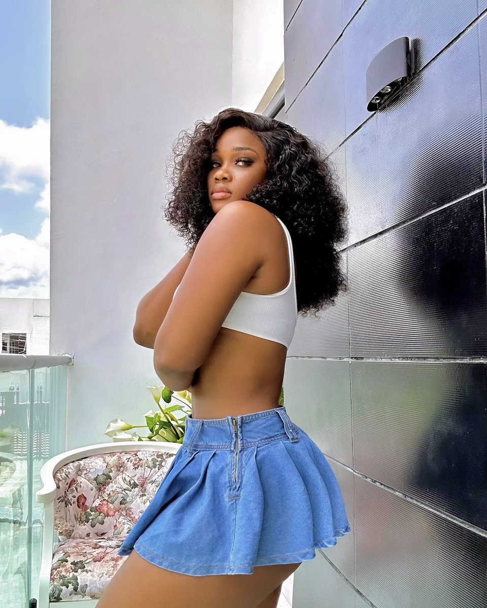 Official_CeeC tweet picture