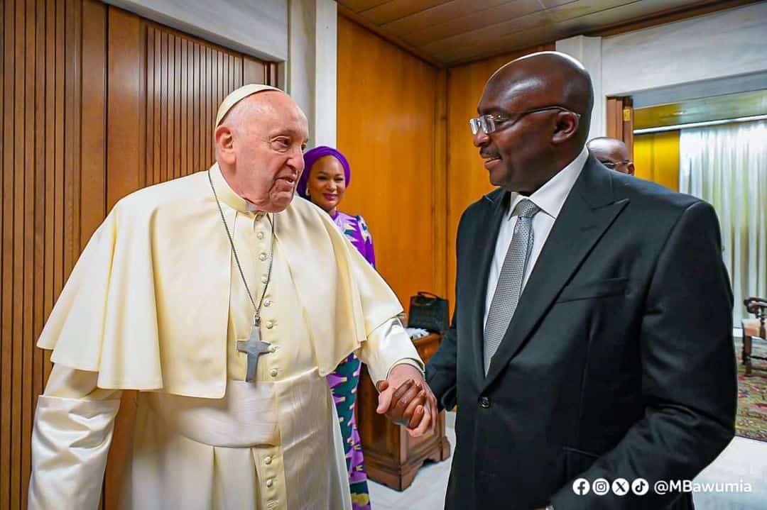 Vice President Dr Mahamudu Bawumia paid a working visit to the Vatican City today and met his  Holiness Pope Francis.