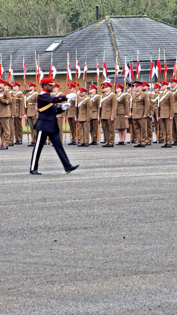 RoyMukungunugwa's tweet photo. This week marked my 22years of colour service. 

What a way to mark it as the Regimental Sergeant Major for our Colonel in Chief HM Queen Camilla's first visit &amp; I was immensely proud of how our people worked tirelessly to demonstrate the Regiment's esprit de Corp. #DeathOrGlory https://t.co/BDbBiZTaKc