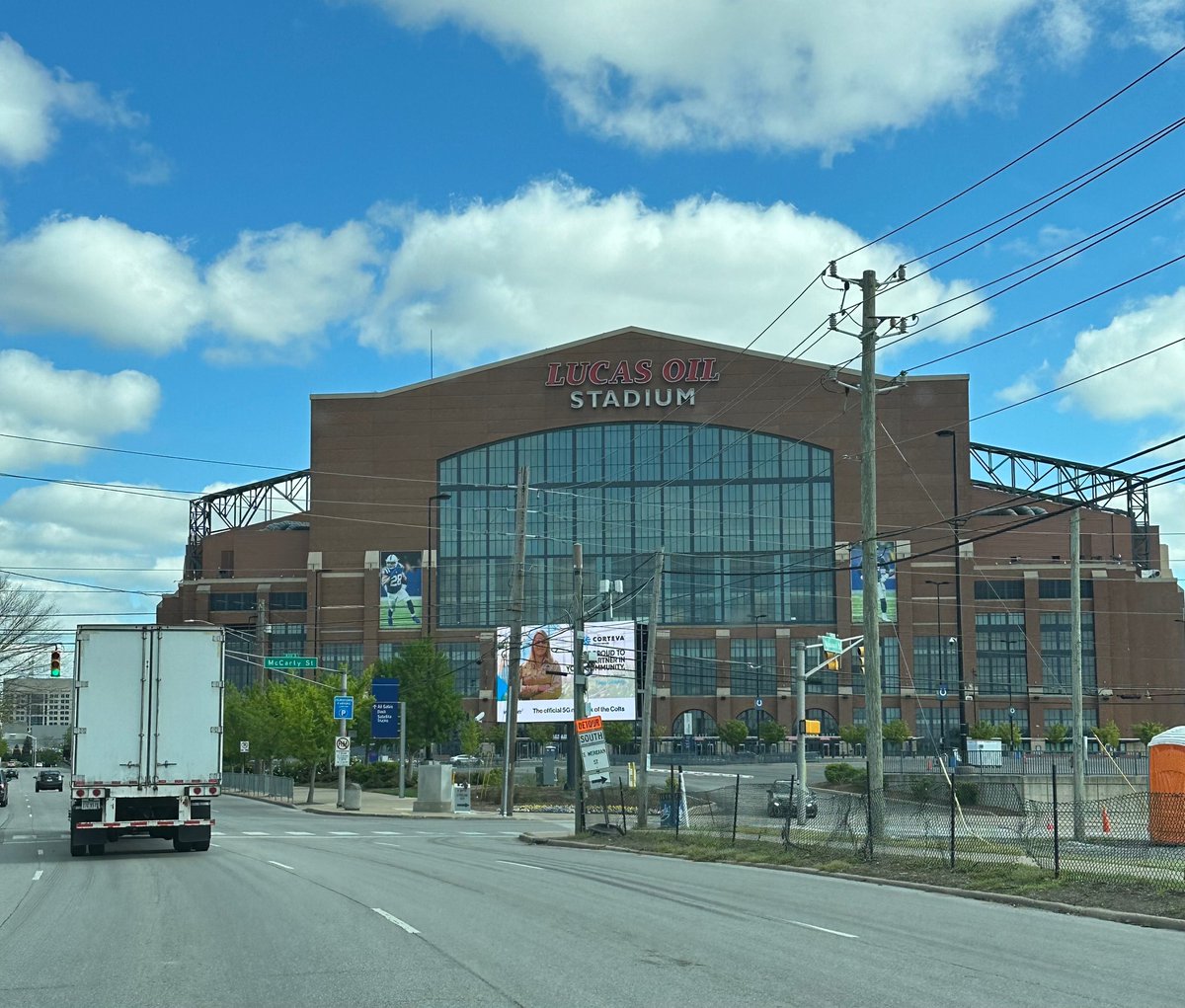 Spent the weekend in Indianapolis. Passed @LucasOilStadium. It's extremely nice!