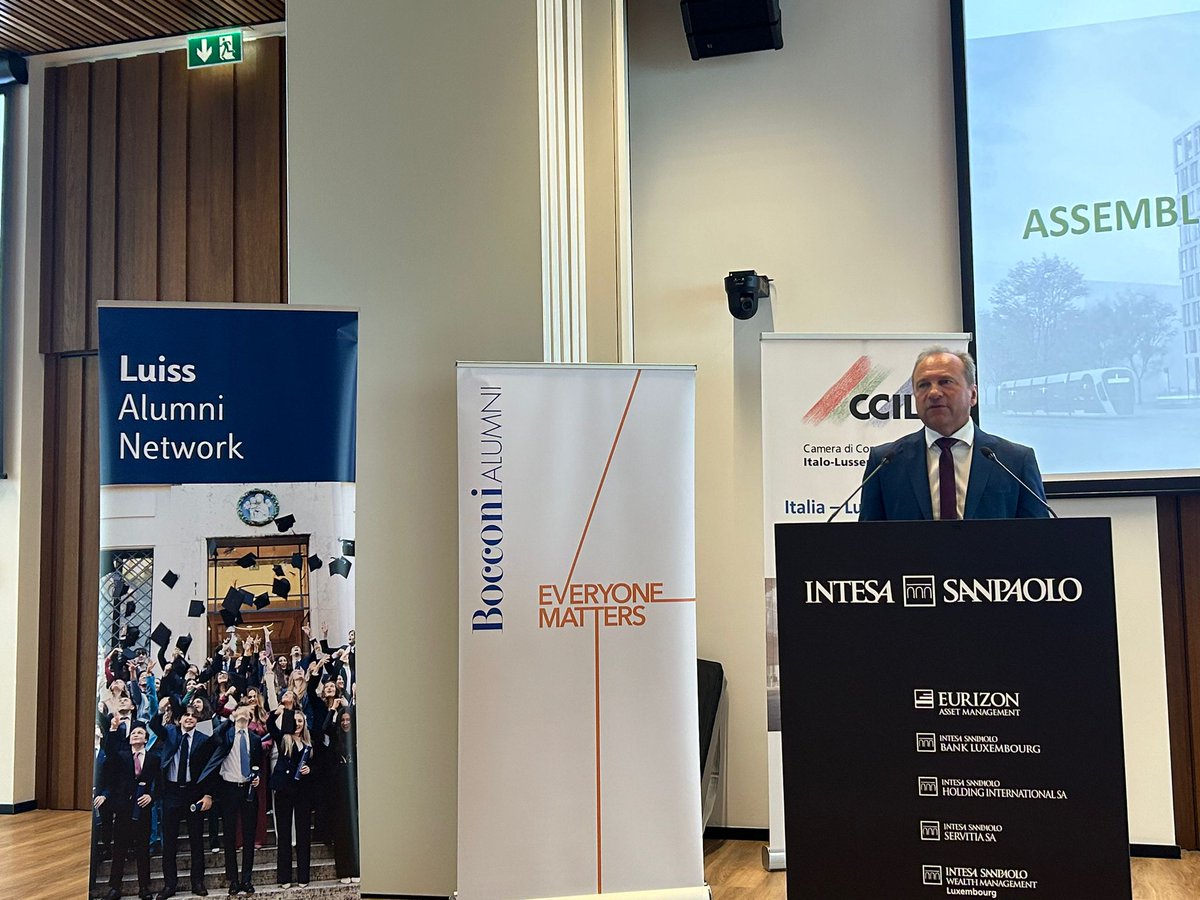 🇱🇺 An exclusive gathering took place at Intesa Sanpaolo's headquarters in Luxembourg, where Luxembourg Chapter LAN and Chapter Leader, Luigi Colavolpe, welcomed Gilles Roth, the esteemed Minister of Finance of the Grand Duchy of Luxembourg.