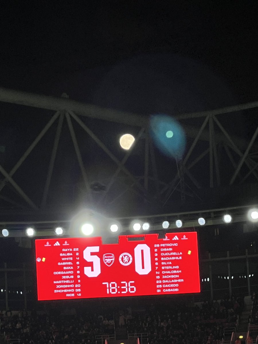 Incredible moon over the Emirates last night….
