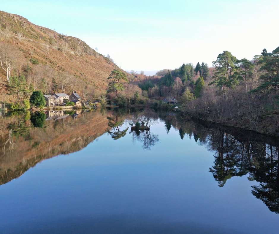 🌿Join Davy Greenough, a certified mindfulness leader, for a guided walk around Llyn Mair near Maentwrog. Experience the beauty of nature with short meditations along the way. 🗓️ 11th of May 🚶‍♀️ Route: 3.5 miles ⏰ 9:30am - 12:30pm Reserve your space📲ow.ly/XIKC50RmVij