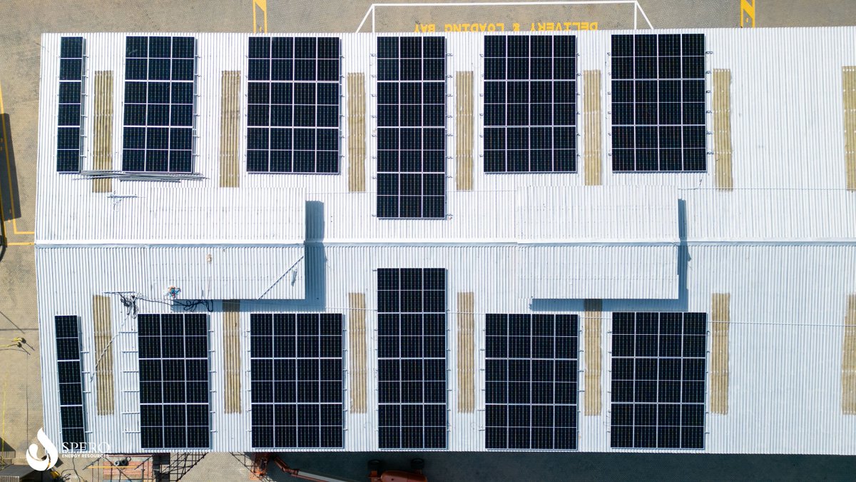 Speroenergy's tweet photo. 🌞 Another successful solar installation completed by the Spero Energy Resources  Team in Takoradi! ☀️ A 65kW/45kWh solar system, bringing clean, renewable energy to the heart of a reputable firm in Takoradi.

#SolarPower 
#RenewableEnergy 
#Takoradi
#Sustainability https://t.co/4WJdXKVRiU