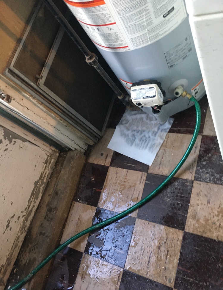 Who told the fucking water heater
#WaterHeater