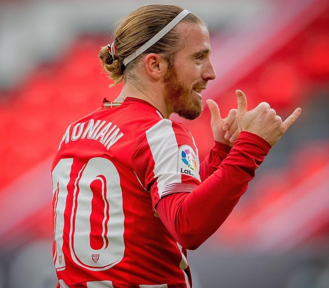 Si no queres a Muniain en River sos un BURRO, no es un jugador normal, es un tipo que ES ÍDOLO en uno de los equipos más grandes de España. 

Es infinitamente mejor que todos los refuerzos que cerró Flamengo estos años, si llega a River es una locura. Se pasea todo el continente.