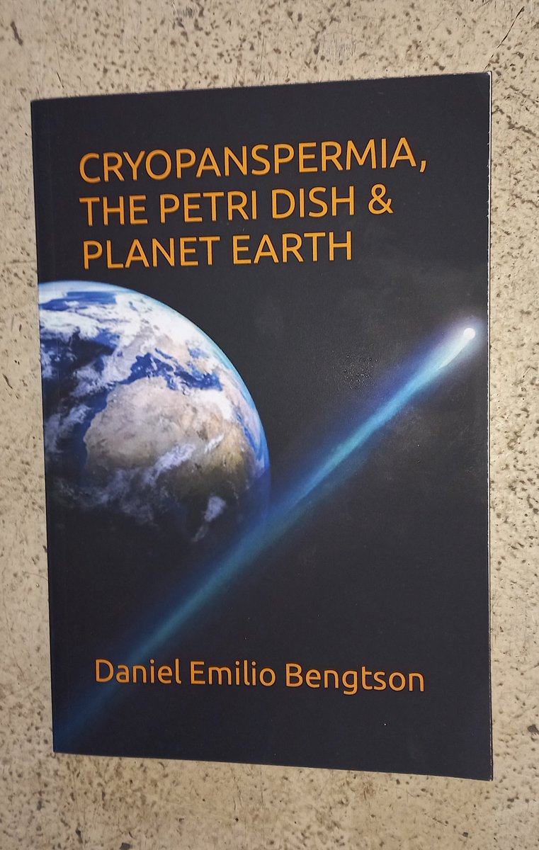 @visionorg #Panspermia  All the water of our planet has an extraterrestrial origin, it came as ice in comets and asteroids. Could phyto and zooplankton travel as frozen stowaways from an alien ancient ocean? This is what the Cryopanspermia hypothesis is about. Amazon books.