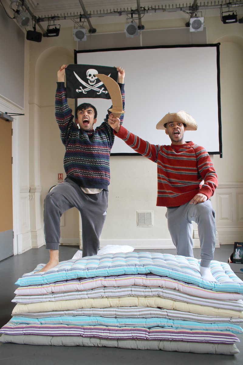 📷 PHOTO DROP 📷 Rehearsals for #TenInTheBed have entered its second week. Here’s a sneak peek into what’s been happening. 🛌 Ten in the Bed, by @stevetasane 📷 Touring 4 May-16 June 2024 🧒 Ages 3-8 #FamilyTheatre #KidsTheatre #Touring #TYA #PYA #PhotoDrop #Rehearsals