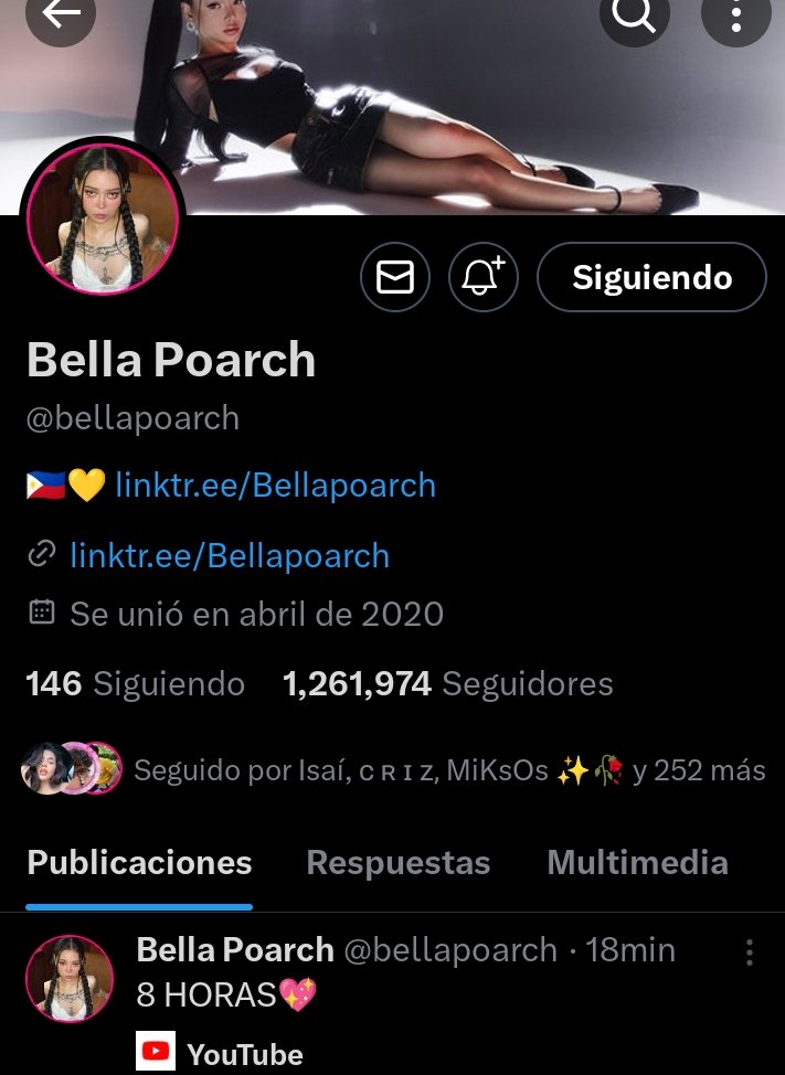 @bellapoarch se puso su circulo rosita en honor al estreno de pink aura! 
Aún tienen dudas por qué es una de las protegidas.🥹🐇