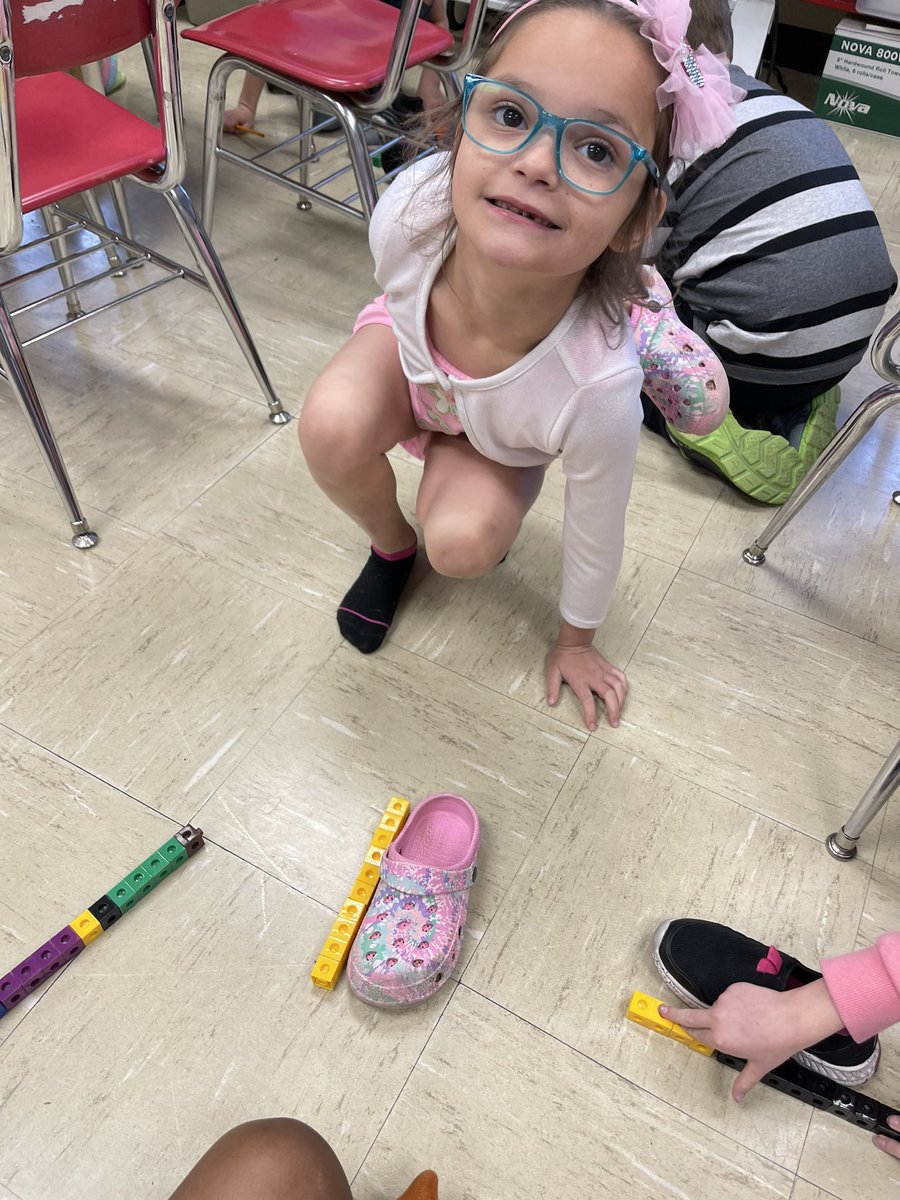 thirdday82's tweet photo. Mrs. Mulvaney’s math class measuring shoes to compare shorter and longer. We also worked with story problems to identify how much shorter or how much longer.  @Janice_Marcum @IllustrateMath @cannonsburgelem https://t.co/Yorld61chb