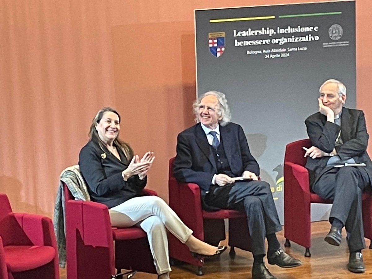 cuper_ER's tweet photo. Il @cuper_ER presente oggi al convegno ‘𝐋𝐞𝐚𝐝𝐞𝐫𝐬𝐡𝐢𝐩, 𝐢𝐧𝐜𝐥𝐮𝐬𝐢𝐨𝐧𝐞 𝐞 𝐛𝐞𝐧𝐞𝐬𝐬𝐞𝐫𝐞 𝐨𝐫𝐠𝐚𝐧𝐢𝐳𝐳𝐚𝐭𝐢𝐯𝐨’ organizzato dalla @GDF Comando Regionale Emilia-Romagna in collaborazione con l'@Unibo. Una giornata di grande arricchimento culturale. https://t.co/lZtYA3c0LL