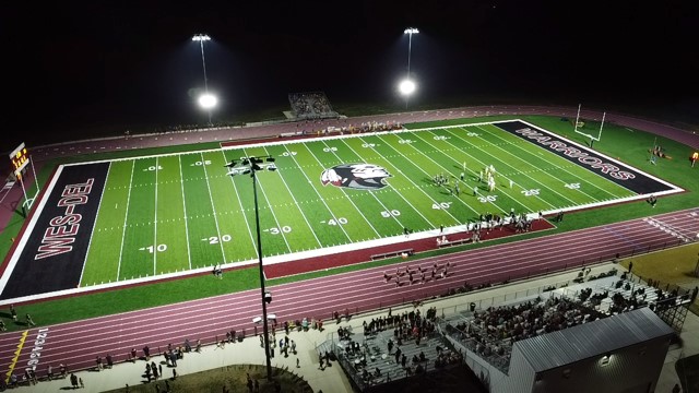 Since last year's installation, it's been a thrill to watch @WesDelFootball in action on their @FieldTurf at Paul L. Parker Field 🏈, where the Warriors' track team also enjoys an elite @BeynonSports running surface! 🏃🏟️ We're proud to have collaborated with PCC Sports &