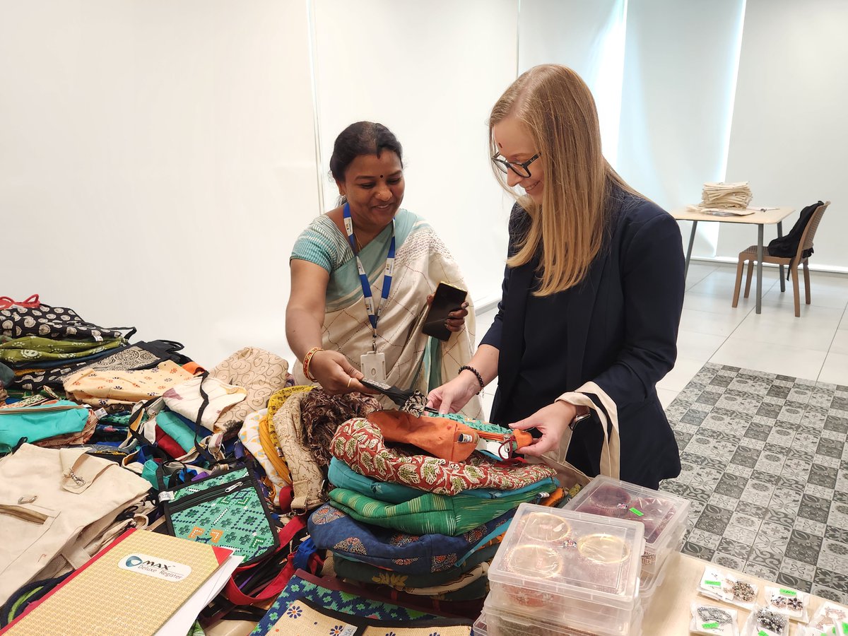 sourcepoint_'s tweet image. On this World Earth Day, we embarked on a creative journey at our Hyderabad office to raise awareness about the harmful impact of plastic and to promote sustainable alternatives. 🎨 #CSRatFirstsource #LifeAtFirstsource #EmployeeVolunteering