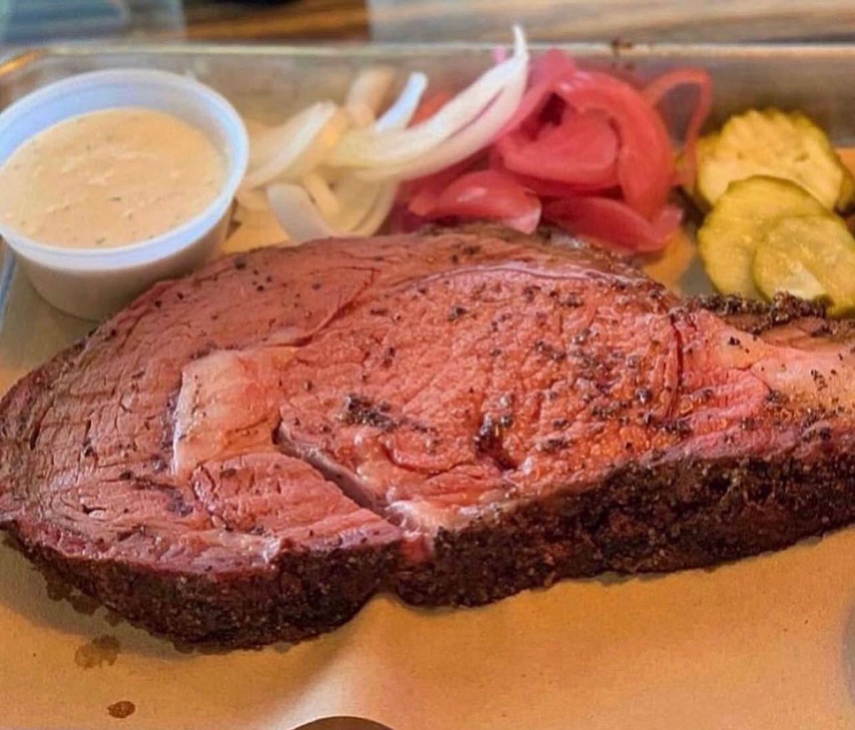 #HumpDay aka Smoked Prime Rib Day at #StilesSwitchBBQ grab it by the 1/2 lb or by the plate served w creamed spinach, cheesy tater tot casserole, and a dinner roll! Get on by and hang. #TexasBBQ #AustinBBQ #BBQ #ATX #CedarParkTX #Barbecue #SmokedMeats #AustinEats #PrimeRib