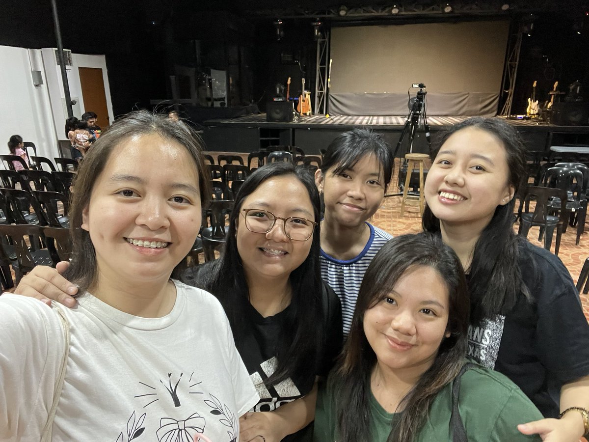 AngeliqueenP's tweet photo. 2 years ago pangarap ko lang na maka attend ng PLAN 40 ng onsite, laging team online lang ako dahil sa Manila pa ako nag wowork.. 

Talagang tunay na sumasagot ng panalangin si Lord. 🥺🥺
Thank you Lord sa mga answered prayer. 🙌🏻❤️‍🔥
#Promisekeeper #plan40 #week2 https://t.co/fjYGOCvaDw