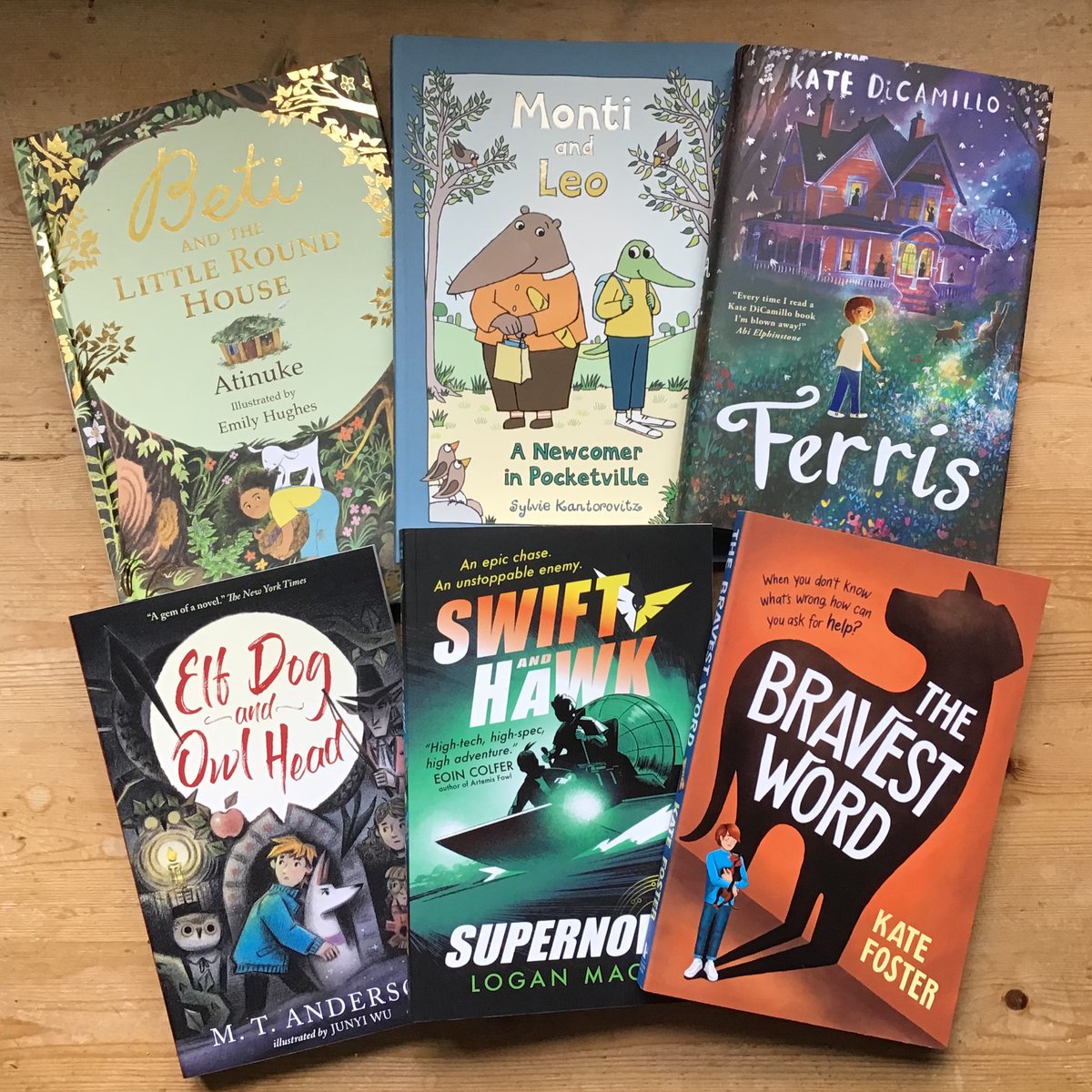 Jacqui Sydney 📕 tweet media