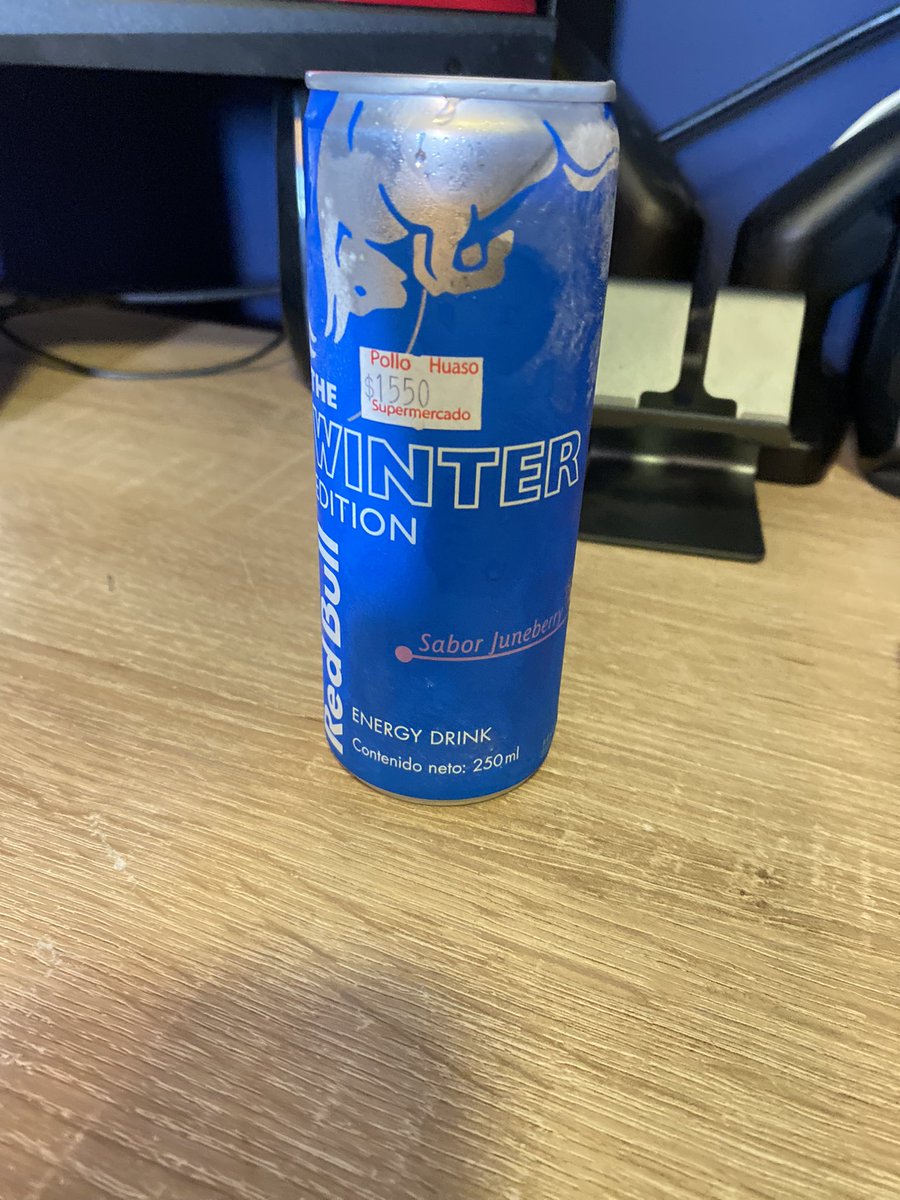 AlFcl's tweet image. Creo que se me pasó se frío Jajaj. La #RedBull
