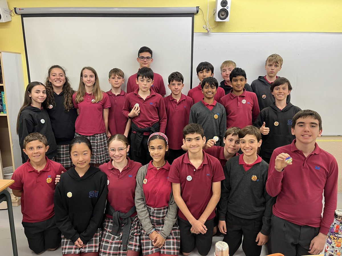 1r d’ESO va fer-se una xapes de Sant Jordi per lluir-les en el dia d’ahir 🌹📖🐲

#colegiosil #secundàriasil #educaciósecundària #educaciónsecundaria