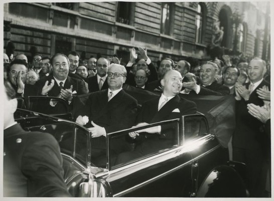 Il #29aprile 1955 Giovanni #Gronchi è eletto Presidente della Repubblica. Tra i fondatori del Partito popolare e poi della Democrazia cristiana, deputato alla Costituente, è stato Presidente della Camera dal 1948 al momento dell'elezione al Quirinale.