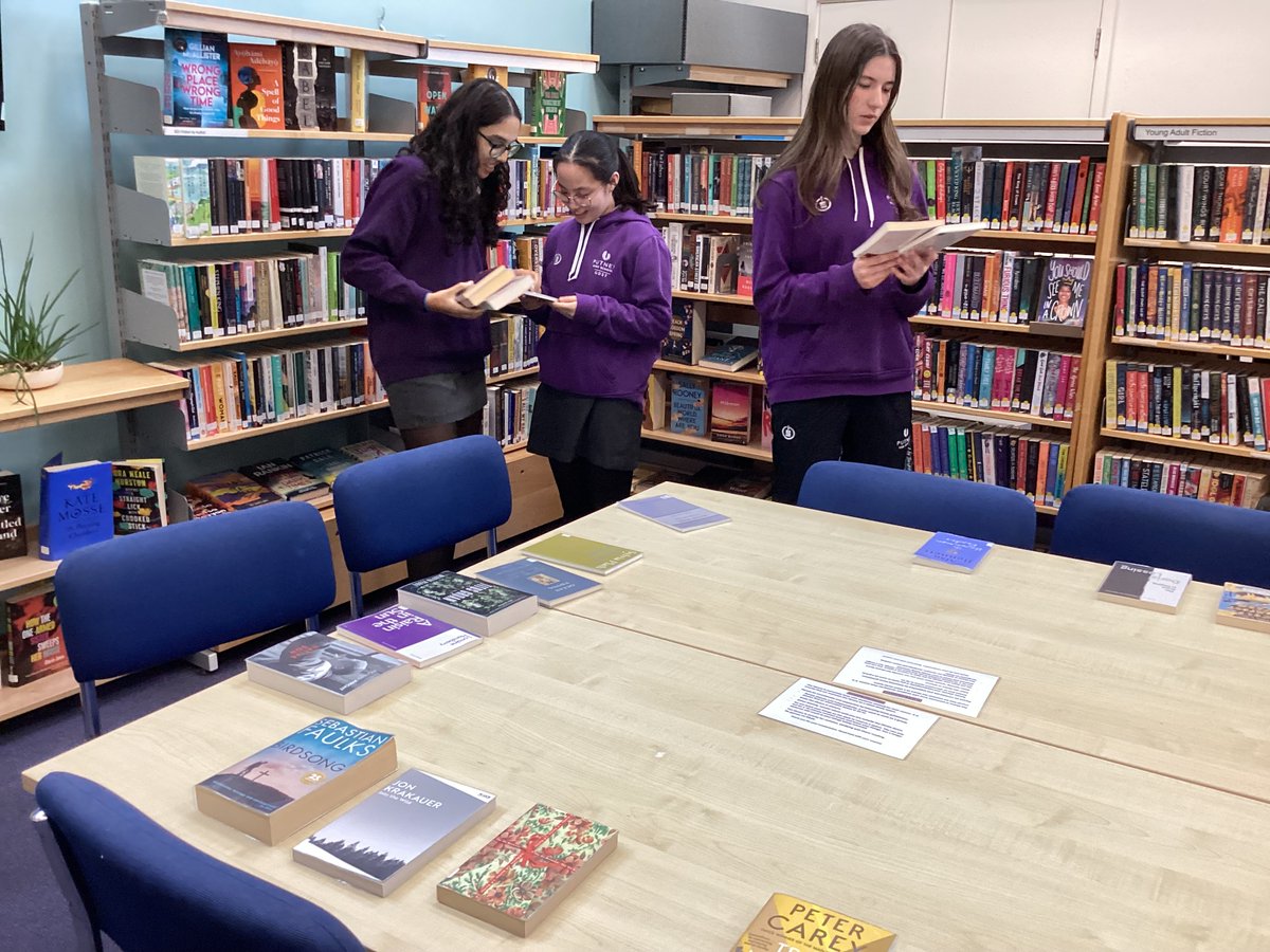 Putney High Library tweet media