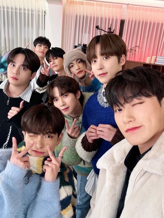 sandokiss's tweet photo. ATEEZ as Haikyuu!! characters, a thread 🧵 https://t.co/o4o77DG9Qe