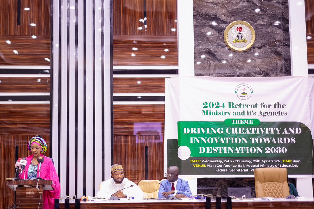 Fmactce_Nigeria's tweet photo. Today, FMACCE commenced its 2024 retreat for the ministry and its agencies.

The ministry and its agencies will be aligning strategies to advance growth in the arts, culture, and creative industry, while working towards actualizing the Destination 2030 Initiative. https://t.co/grktRv4yVK