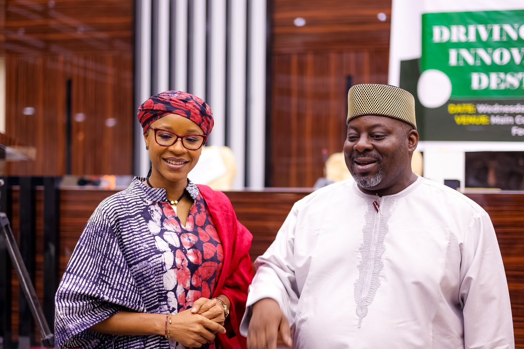 Fmactce_Nigeria's tweet photo. Today, FMACCE commenced its 2024 retreat for the ministry and its agencies.

The ministry and its agencies will be aligning strategies to advance growth in the arts, culture, and creative industry, while working towards actualizing the Destination 2030 Initiative. https://t.co/grktRv4yVK