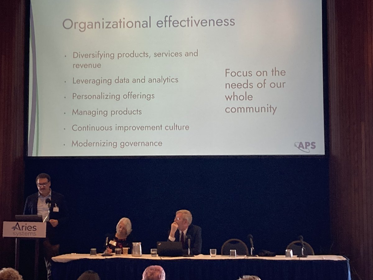 hum_works's tweet photo. Jeff Lewandowski of @APSphysics talks about what societies need to do to continue to offer value to their communities. 

Data, analytics, and personalization are must-haves. #STMAnnualUS https://t.co/ZQPk5jSPT4