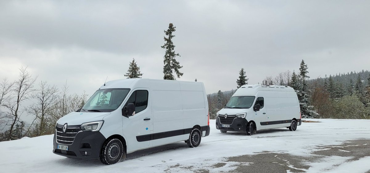 Our hydrogen-powered vans keep pushing the boundaries with the latest version of Renault MASTER Van H2-TECH, in the Auvergne Rhône Alpes Region, France.
#greenhydrogen #plug #renaultgroup #H2mobility #energytransition #Innovation 
⬇️