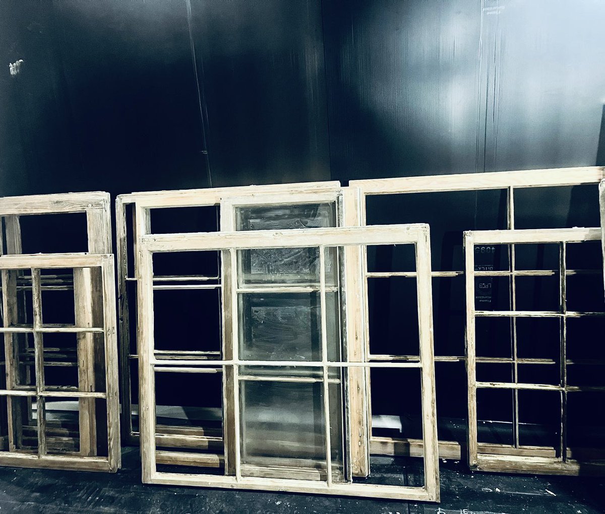 The original window frames at #HaighHall are meticulously being restored on site by our specialist joiners from @hhsmithbuilders 🏛️Wood stripped, repaired, ready for painting the original colour, glass replaced where necessary and reinstalled to full working order🏛️