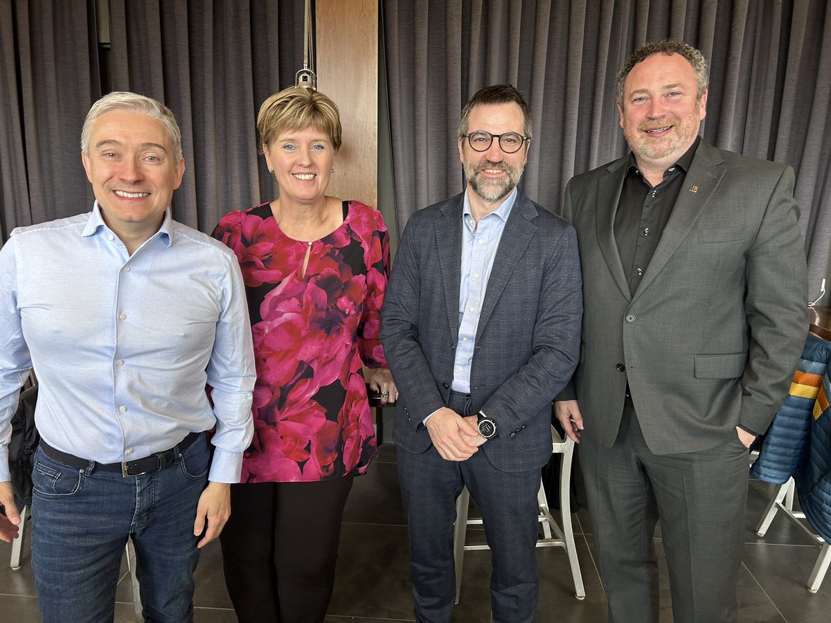 Bonne discussion ce matin à Trois-Rivières avec le maire @JeanLamarche4 et mes collègues! 🏡 Construire de nouveaux logements pour étudiants réduira la pression sur les logements existants et soutiendra l'économie locale, travaillons ensemble pour y arriver. 🤝