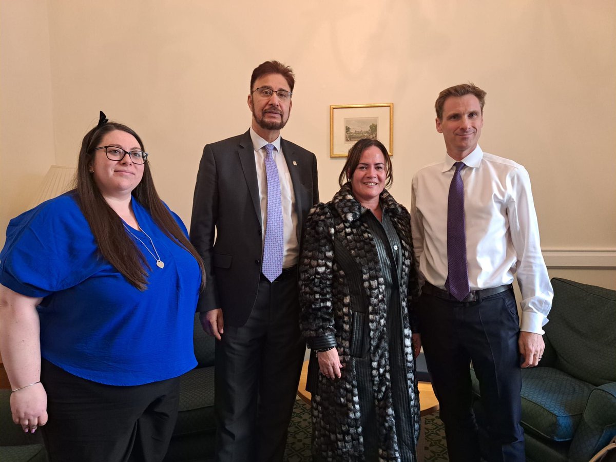 Today @merosworld2021 & I met with the Policing Minister about the murder of Rhamero West & the incredible work Kelly is doing to prevent more families from experiencing this tragedy. Knife crime is an epidemic. Young people are being failed by the Tories' failure to act.