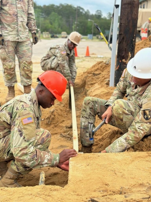 “I am immensely proud of the work that our Soldiers have put in to prepare for their mission and am confident that they will exceed expectations while mobilized.' Read more ➡️ spr.ly/6012be7Xj #Readiness #BeAllYouCanBe #Soldiers @LANationalGuard @USNationalGuard @USArmy