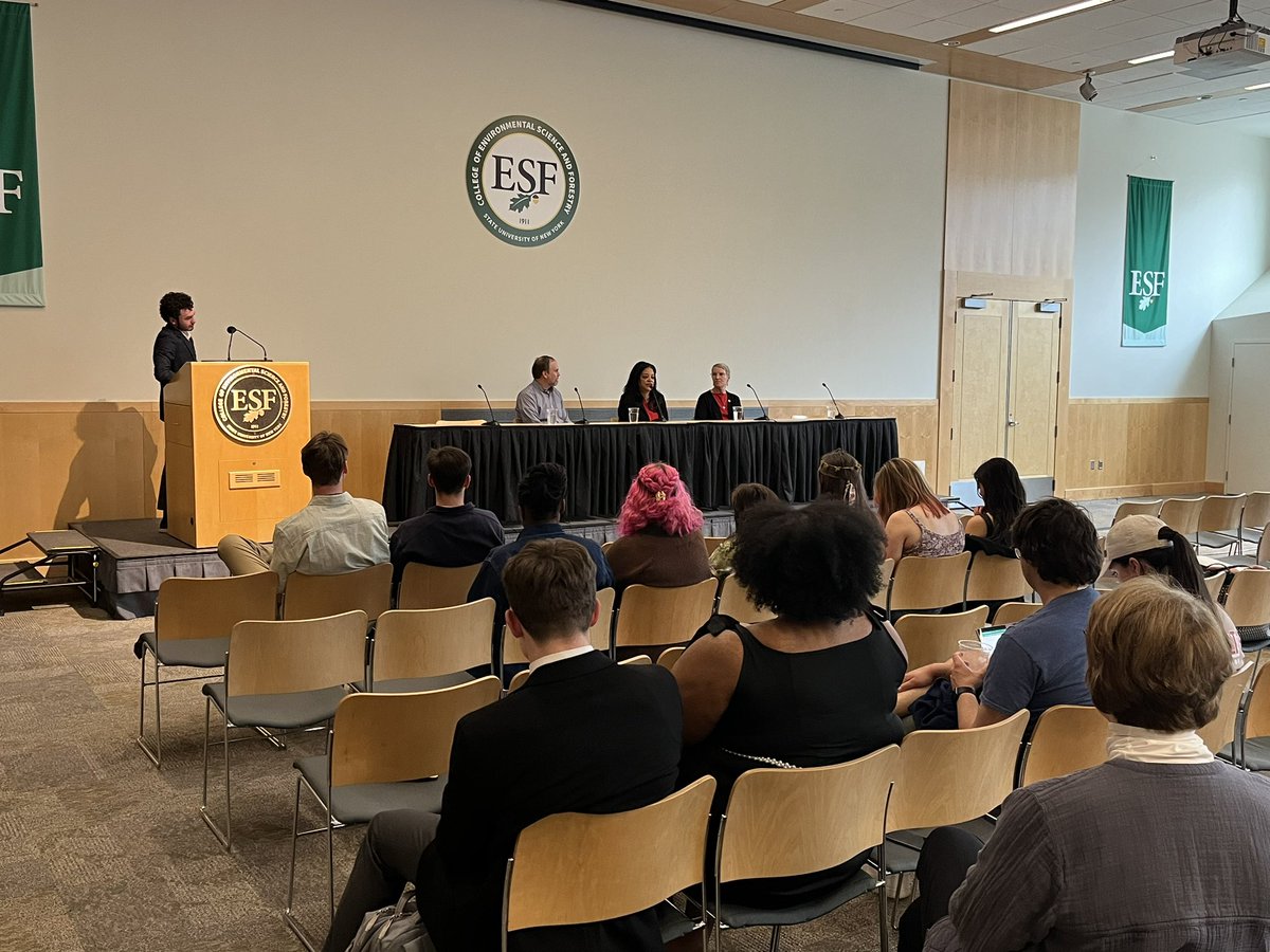 Staff from my office spoke with students at yesterday’s SUNY-ESF Earth Week Panel, a great opportunity to hear from people at all levels of government. Pictured panelists include Councilor Corey Williams, Assemblywoman Pamela Hunter and Sen. Rachel May.