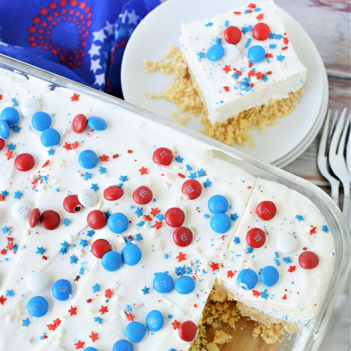 This Red White & Blue No Bake Dessert Recipe is perfect for super hot summer days! Get the recipe here: therebelchick.com/red-white-blue…